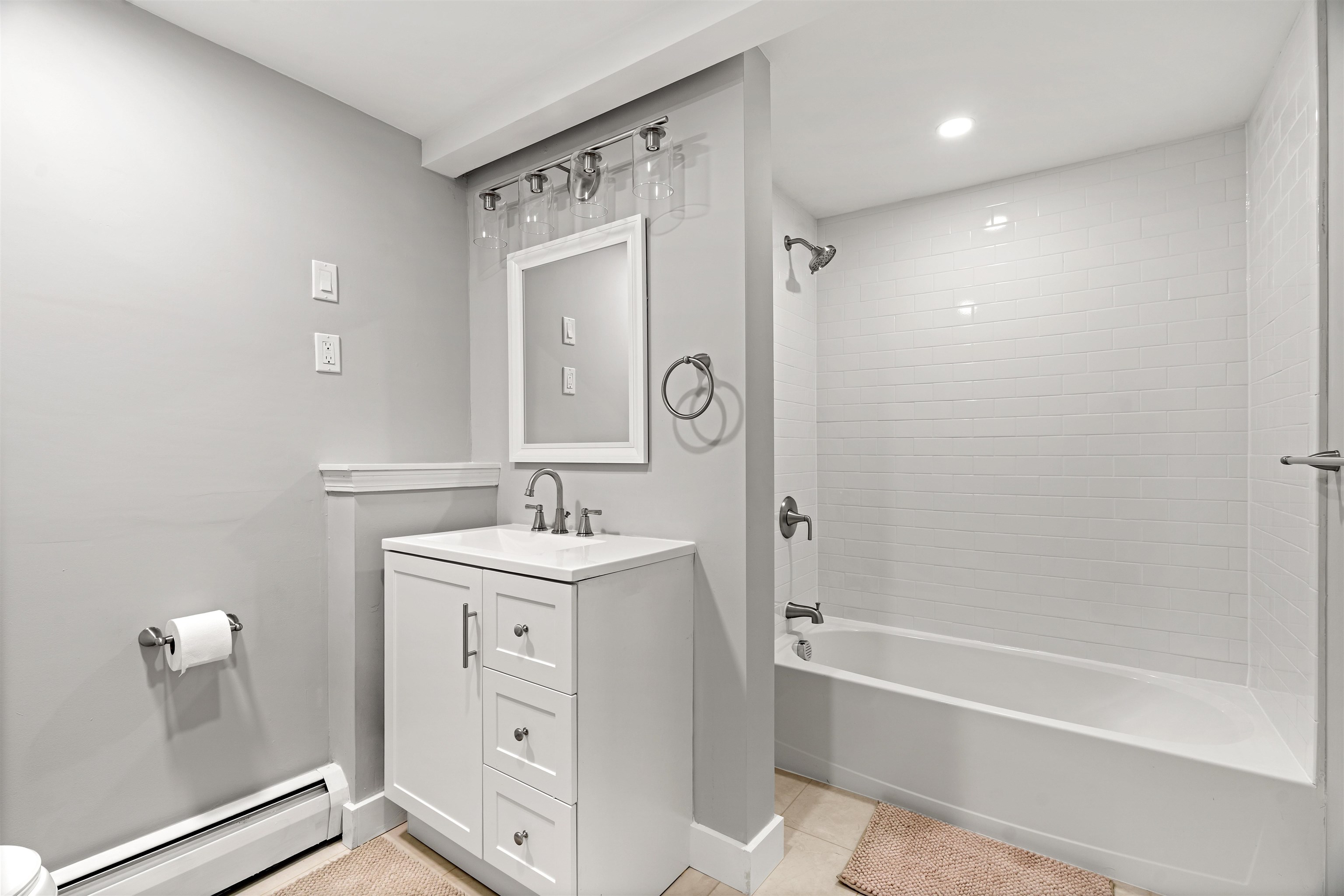 Concord, New Hampshire, 03303, United States, 4 Bedrooms Bedrooms, ,1 BathroomBathrooms,Residential,For Sale,1988375