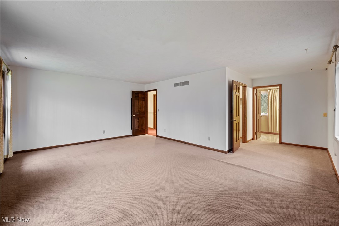 Novelty, Ohio, 44072, United States, 4 Bedrooms Bedrooms, ,3 BathroomsBathrooms,Residential,For Sale,1997729