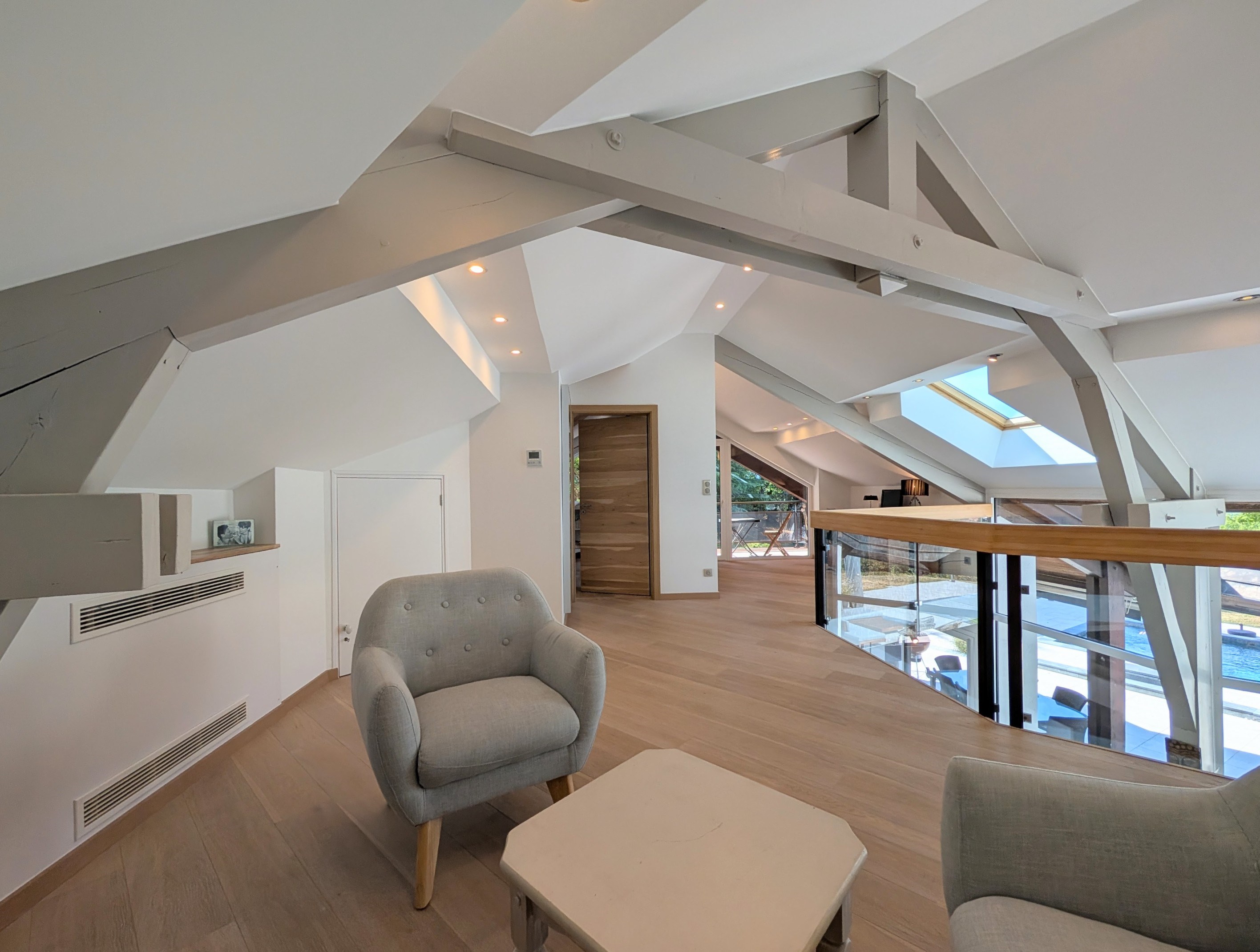  Contemporary Villa with 4 Ensuite Bedrooms - 物件實景