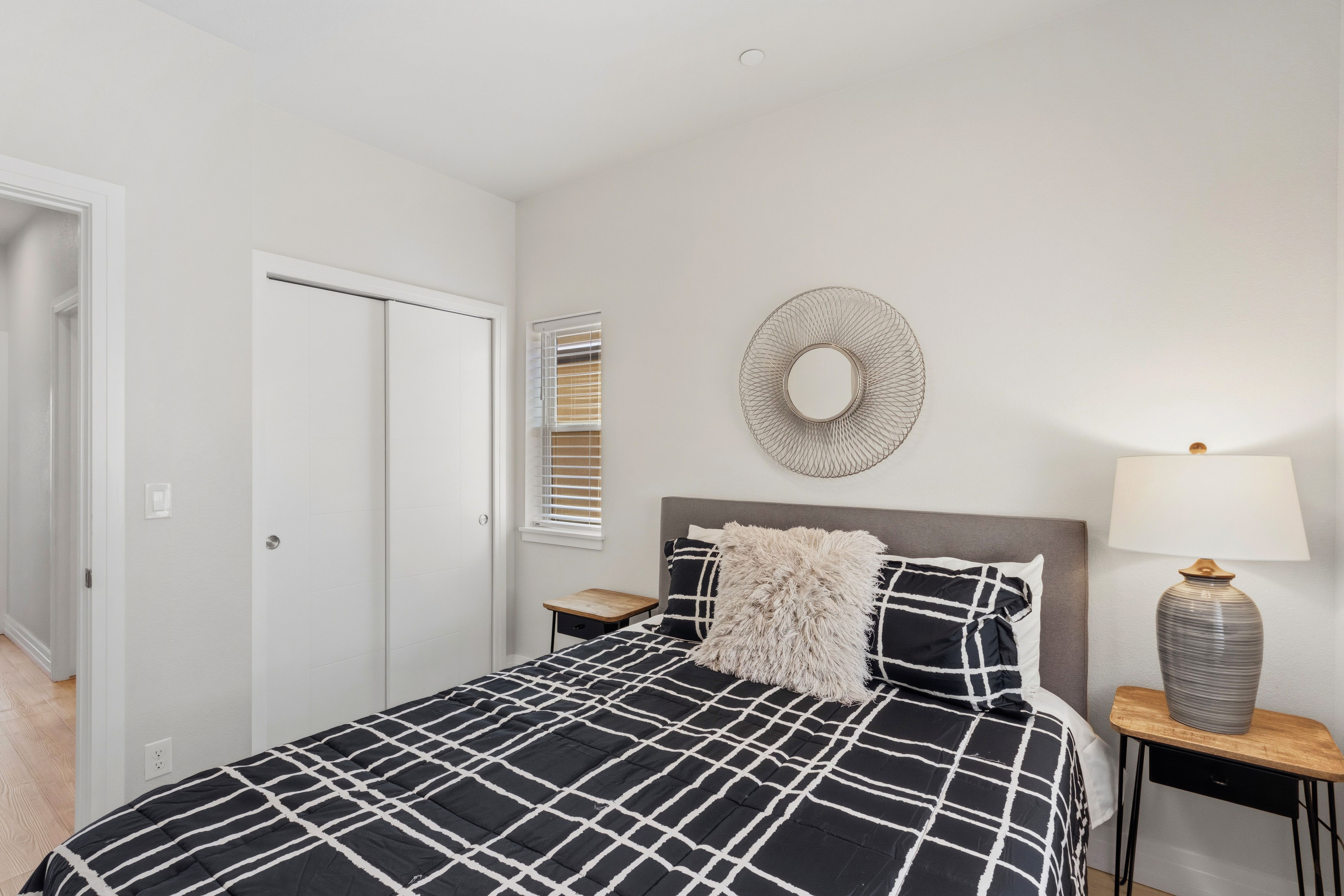  Furnished Modern Townhome - 物件實景