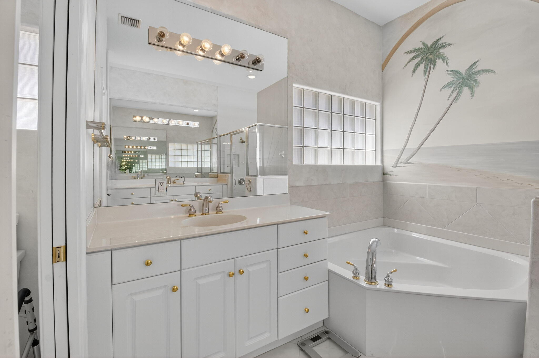 Boynton Beach, Florida, 33437, United States, 3 Bedrooms Bedrooms, ,2 BathroomsBathrooms,Residential,For Sale,1972463