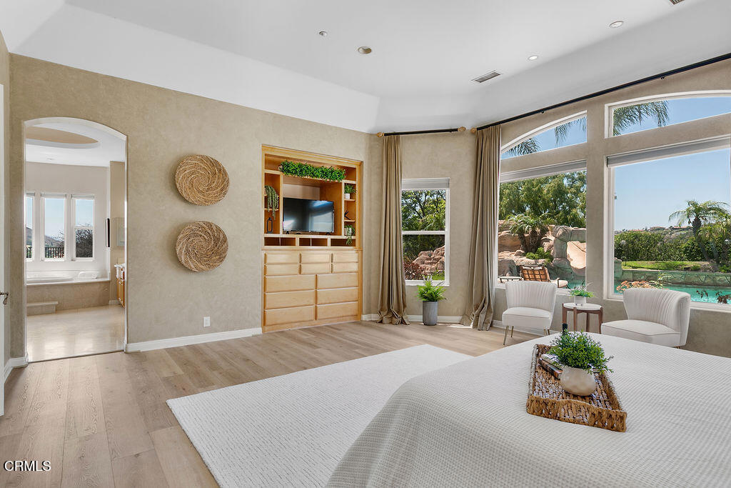 Camarillo, California, 93012, United States, 5 Bedrooms Bedrooms, ,4 BathroomsBathrooms,Residential,For Sale,1885935