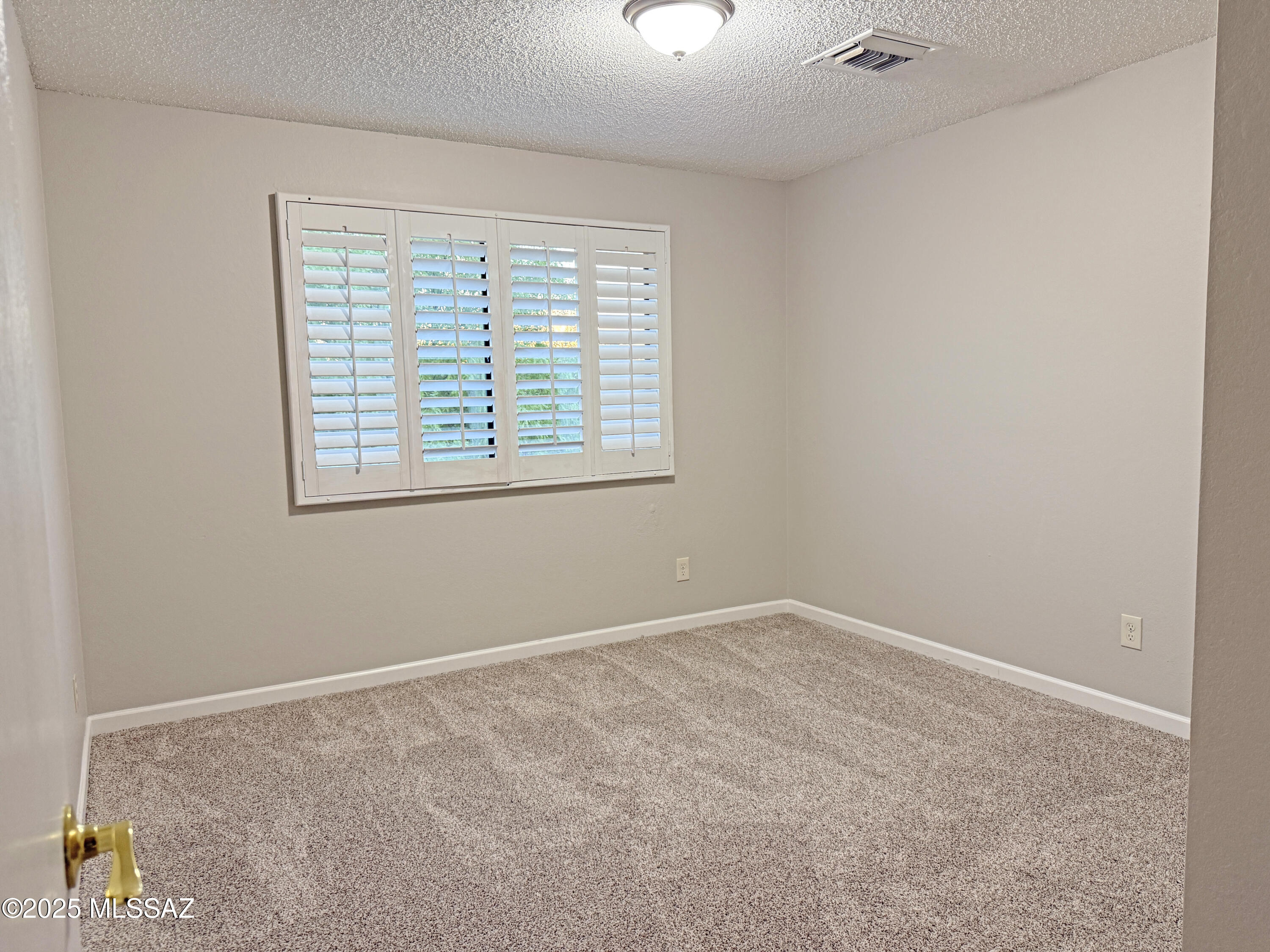 Tucson, Arizona, 85745, United States, 4 Bedrooms Bedrooms, ,3 BathroomsBathrooms,Residential,For Sale,1848330