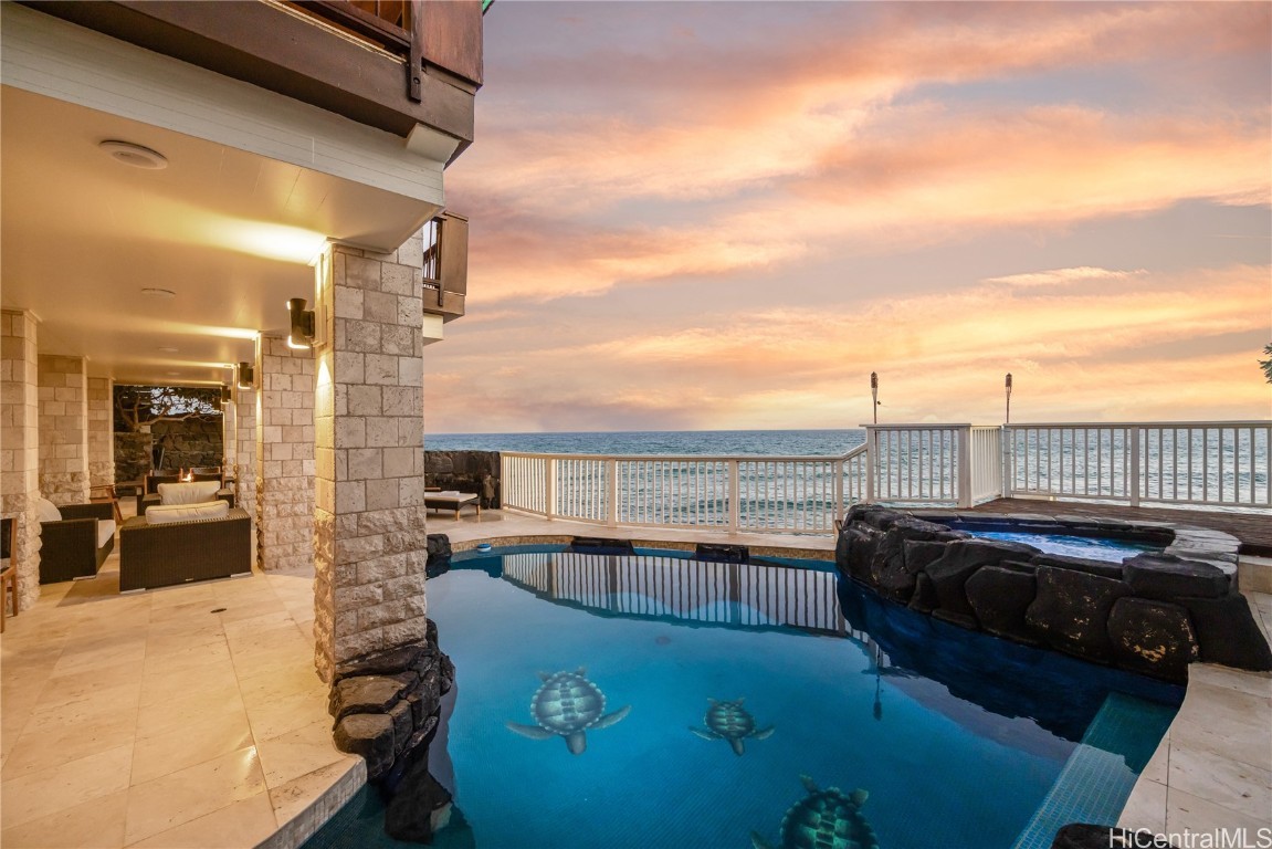 4240 Kaikoo Place, Honolulu, Hawaii, 96816, United States, 5 Bedrooms Bedrooms, ,6 BathroomsBathrooms,Residential,For Sale,4240 Kaikoo Place,1646574