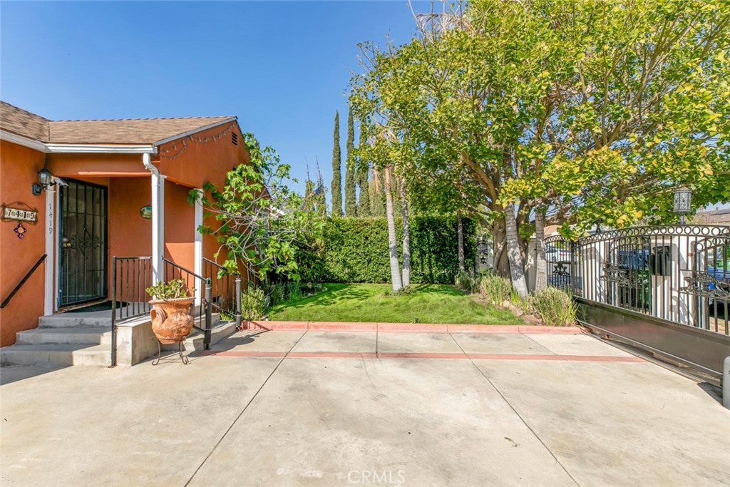North Hollywood, California, 91605, United States, 3 Bedrooms Bedrooms, ,2 BathroomsBathrooms,Residential,For Sale,1989724