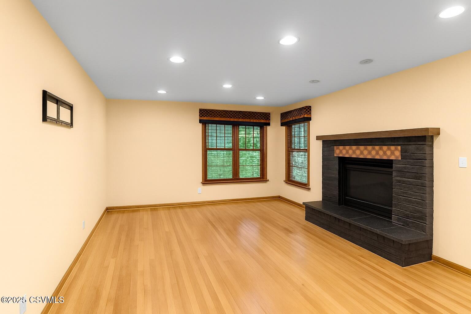 Danville, Pennsylvania, 17821, United States, 3 Bedrooms Bedrooms, ,1 BathroomBathrooms,Residential,For Sale,1974800