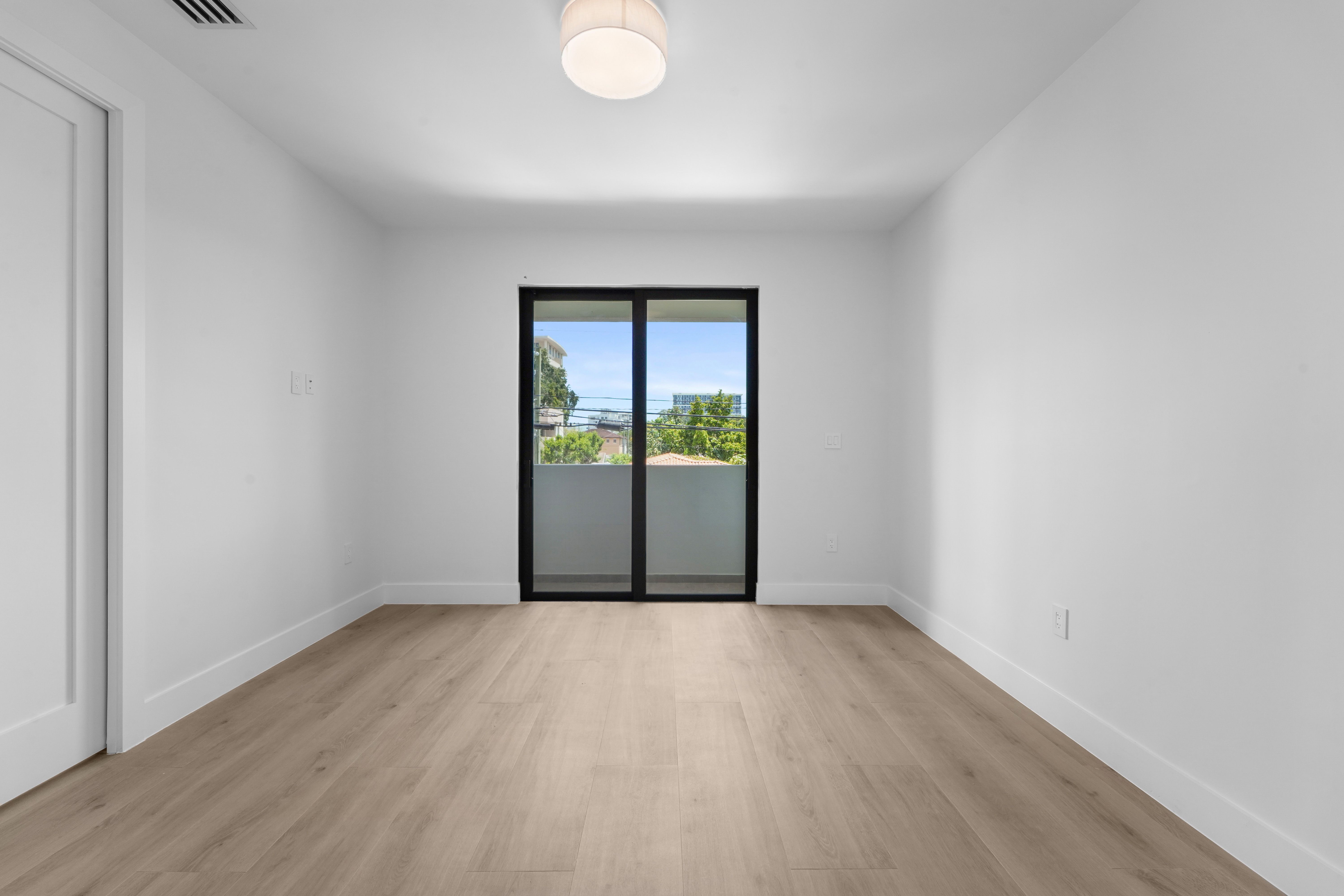  2735 SW 23rd Ter, Miami, FL, 33145 - 物件實景