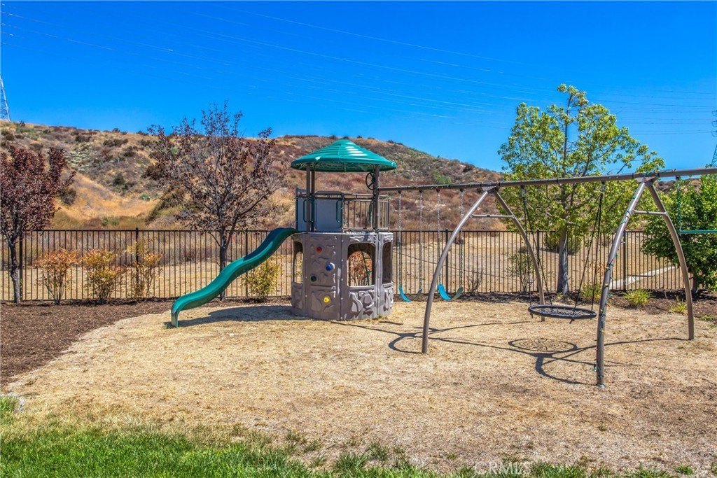 Beaumont, California, 92223, United States, 4 Bedrooms Bedrooms, ,3 BathroomsBathrooms,Residential,For Sale,1927840