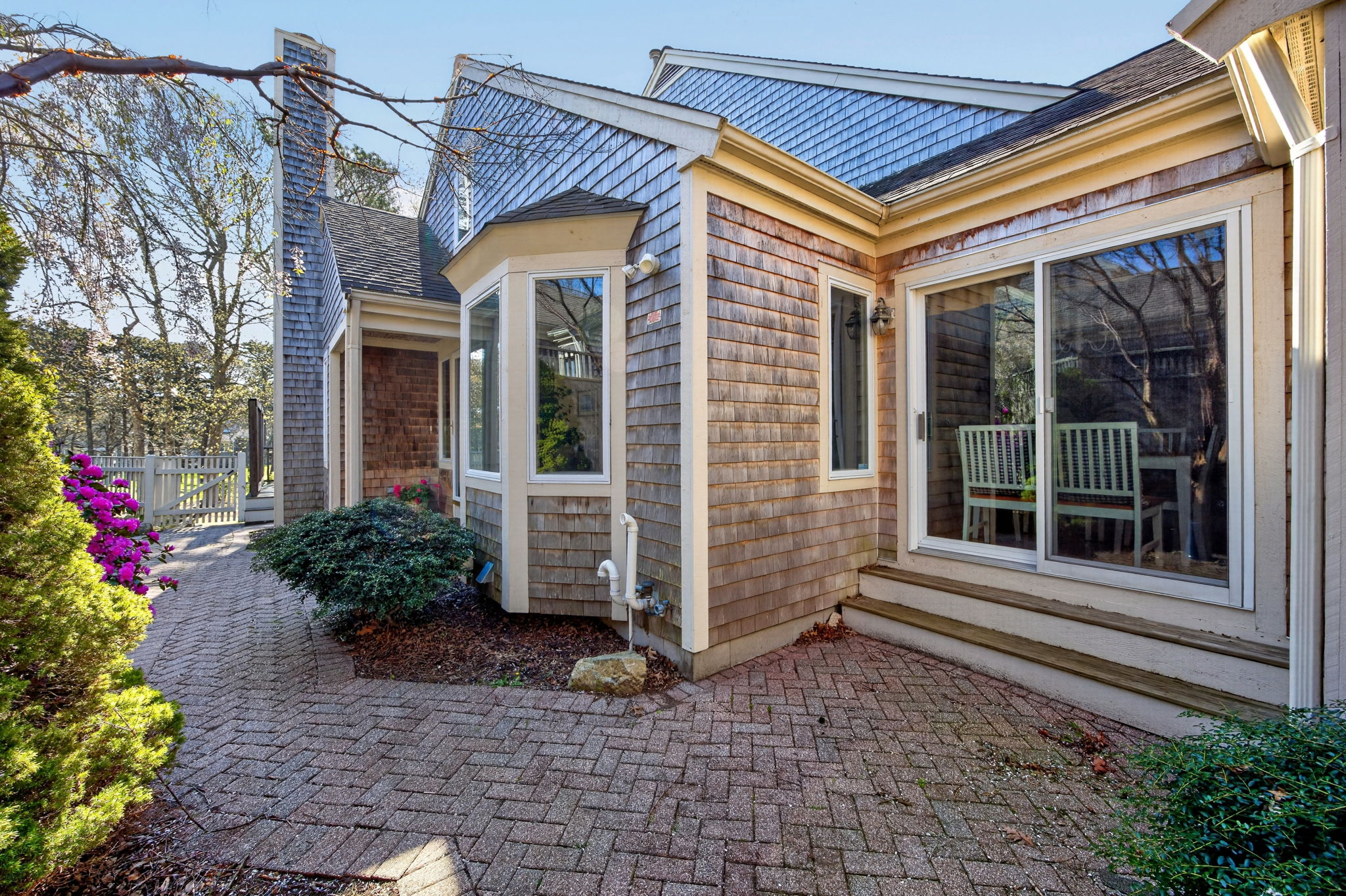  24 W Woods Circle, Yarmouth Port, MA, 02675 - 物件實景