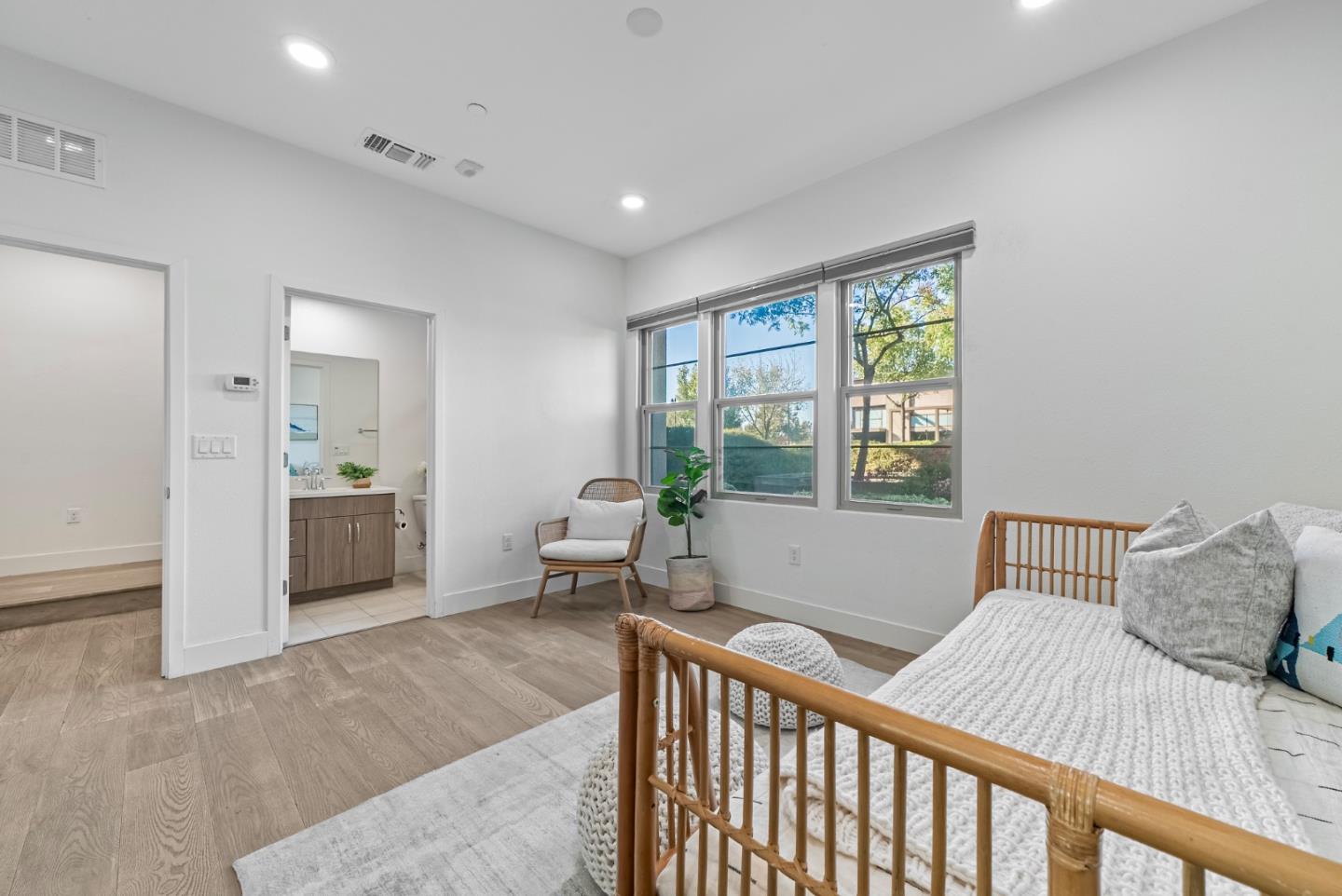 San Jose, California, 95131, United States, 4 Bedrooms Bedrooms, ,5 BathroomsBathrooms,Residential,For Sale,1991929