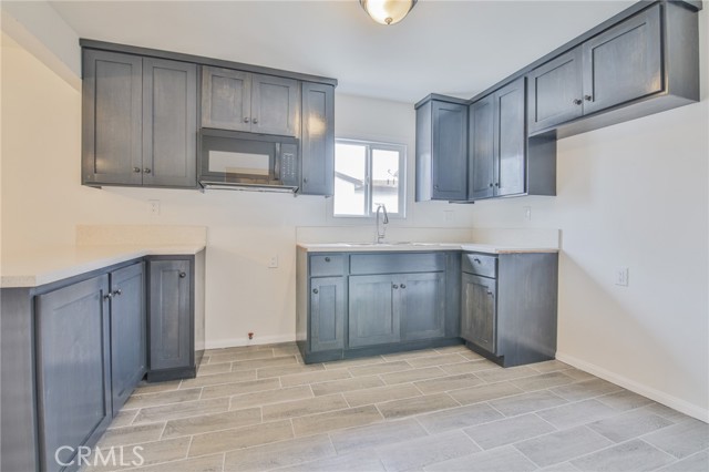 Los Angeles, California, 90003, United States, 3 Bedrooms Bedrooms, ,Residential,For Sale,1928715