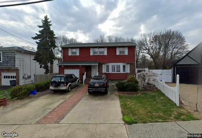 North Baldwin, New York, 11510, United States, 4 Bedrooms Bedrooms, ,3 BathroomsBathrooms,Residential,For Sale,1938696