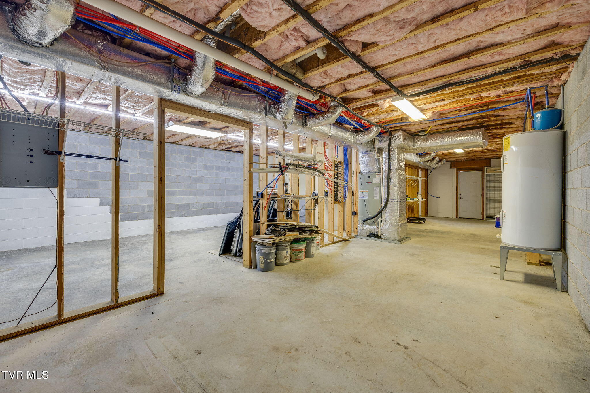 Kingsport, Tennessee, 37660, United States, 3 Bedrooms Bedrooms, ,4 BathroomsBathrooms,Residential,For Sale,1984458