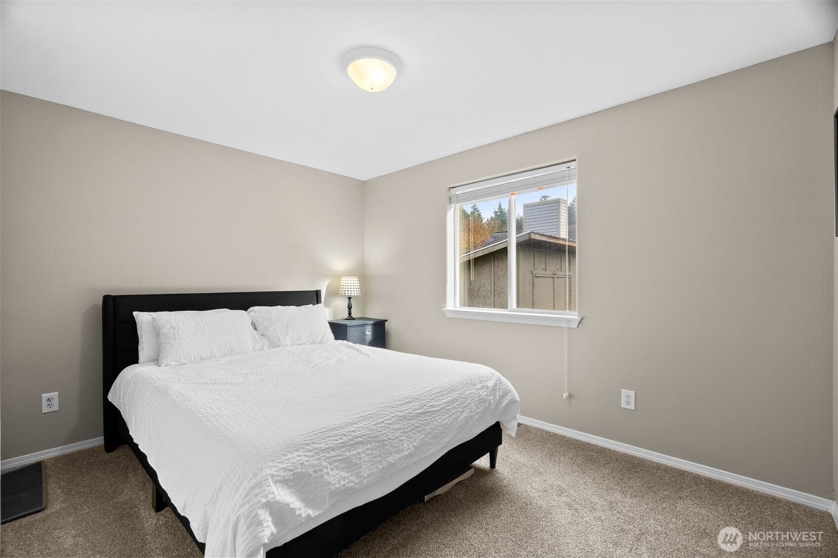 Lacey, Washington, 98513, United States, 4 Bedrooms Bedrooms, ,1 BathroomBathrooms,Residential,For Sale,1989155