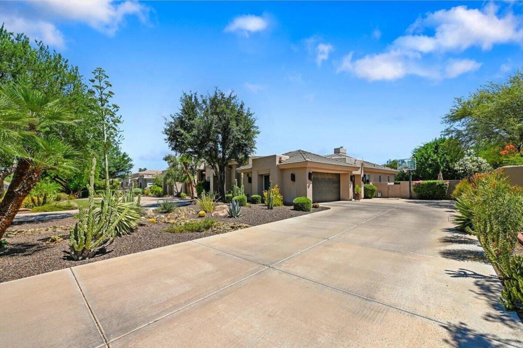  7124 E Foothill Drive  Paradise Valley, AZ - 物件實景
