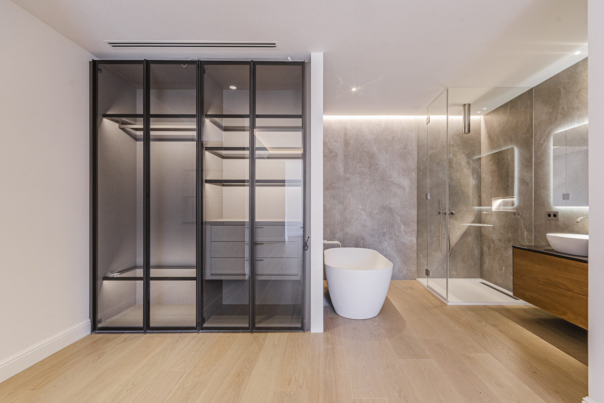  Stunning apartment with extraordinary finishes in Eixample derecha - 物件實景