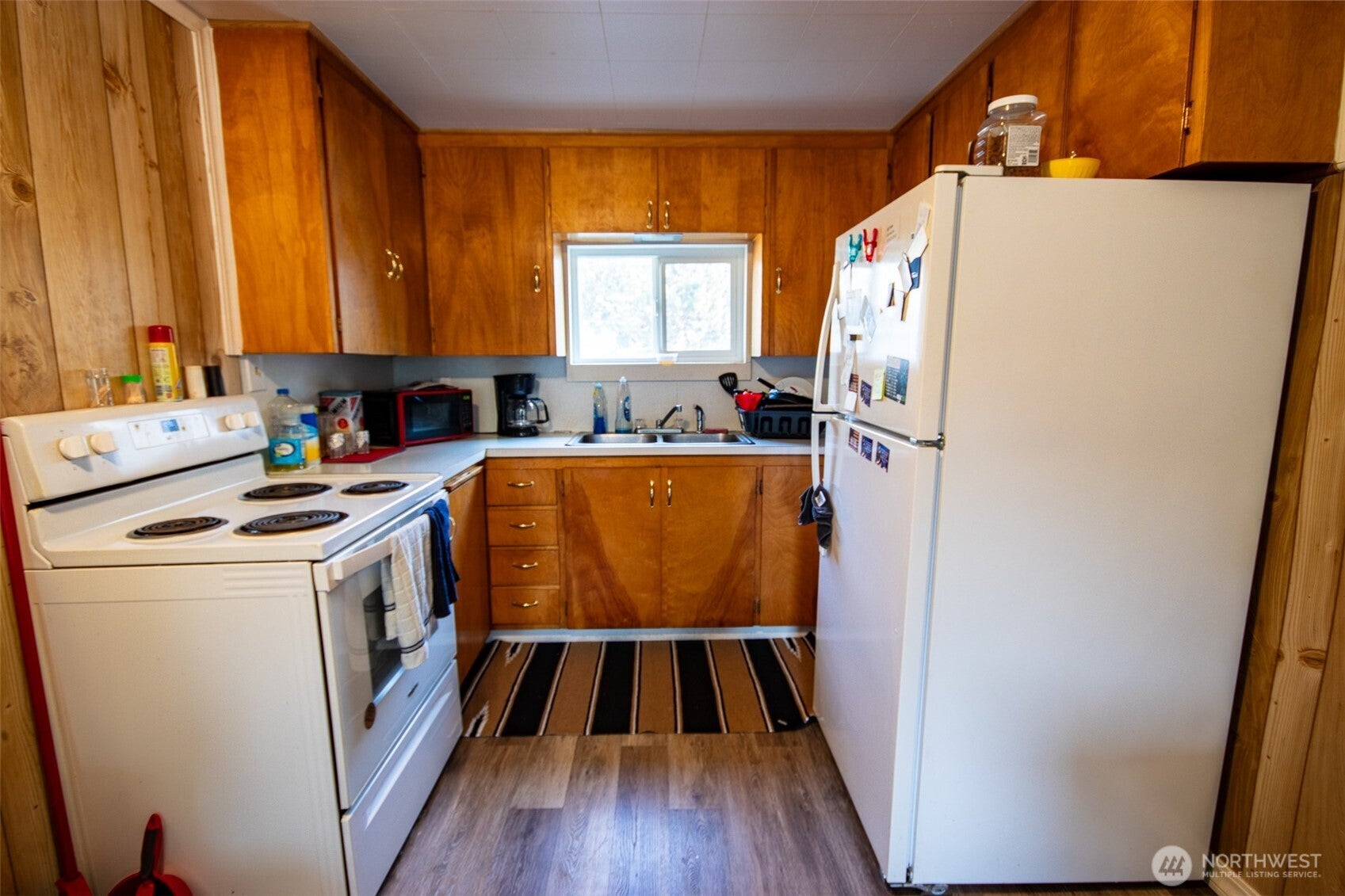 Tonasket, Washington, 98855, United States, ,Residential,For Sale,2001700