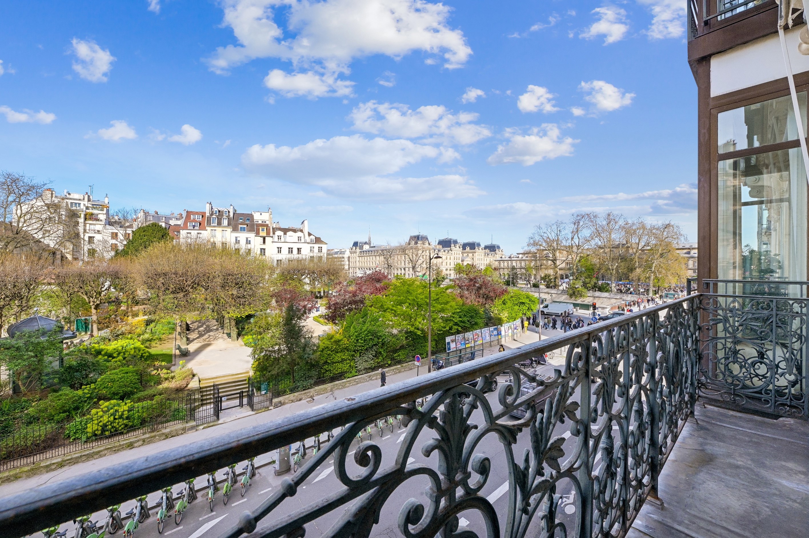  Apartment for sale - 2 bedrooms - Square René Viviani - Notre-Dame - 75005 Paris - 物件實景