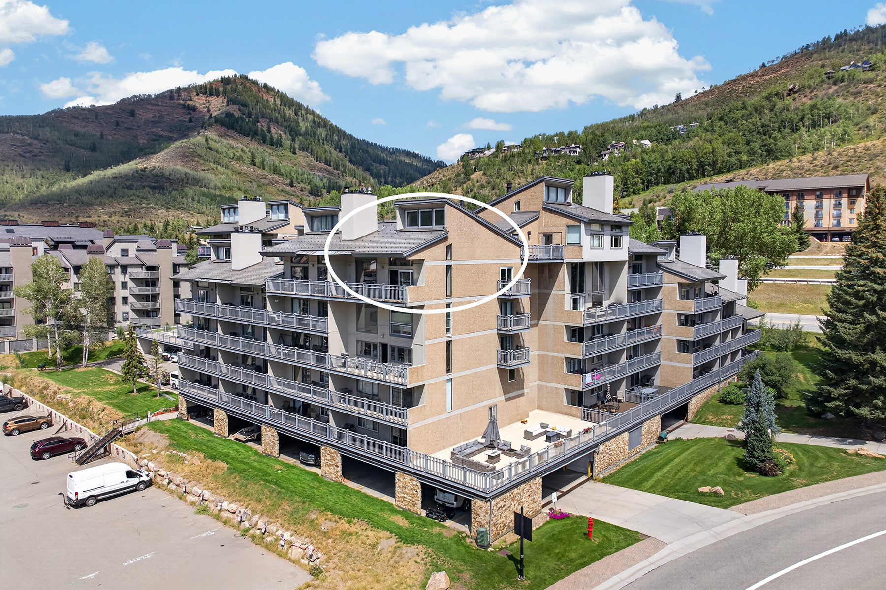 Exceptional Access to Vail