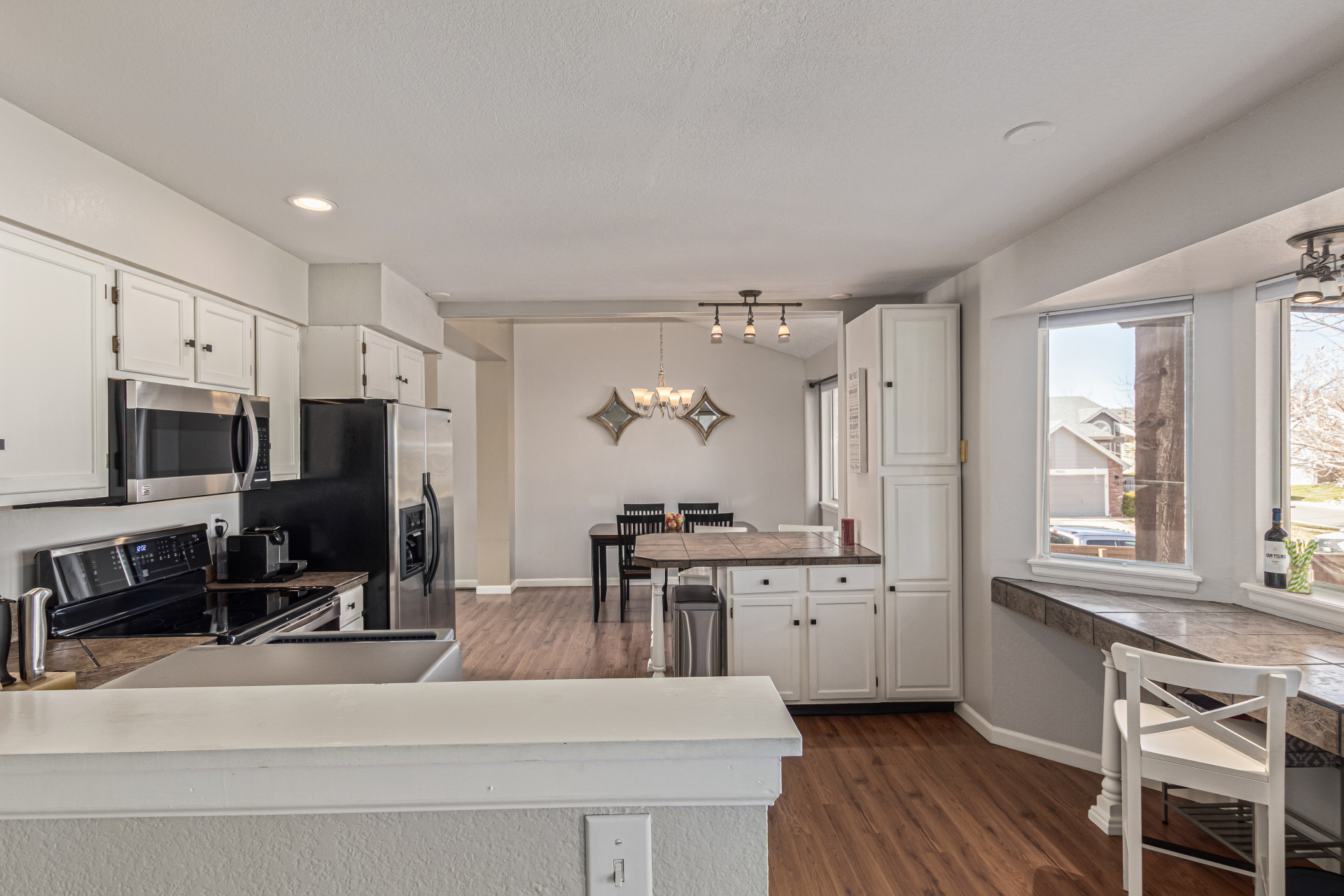 Highlands Ranch, Colorado, 80129, United States, 4 Bedrooms Bedrooms, ,2 BathroomsBathrooms,Residential,For Sale,1987309