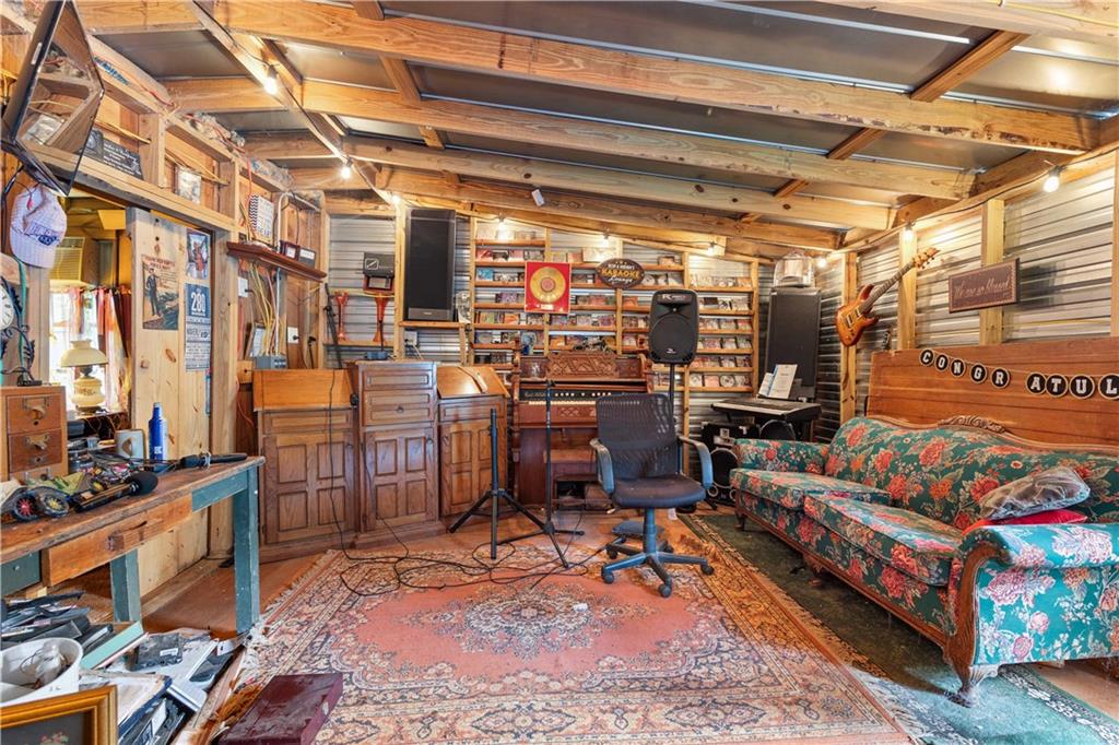 Salem, Alabama, 36874, United States, 4 Bedrooms Bedrooms, ,4 BathroomsBathrooms,Residential,For Sale,1940777