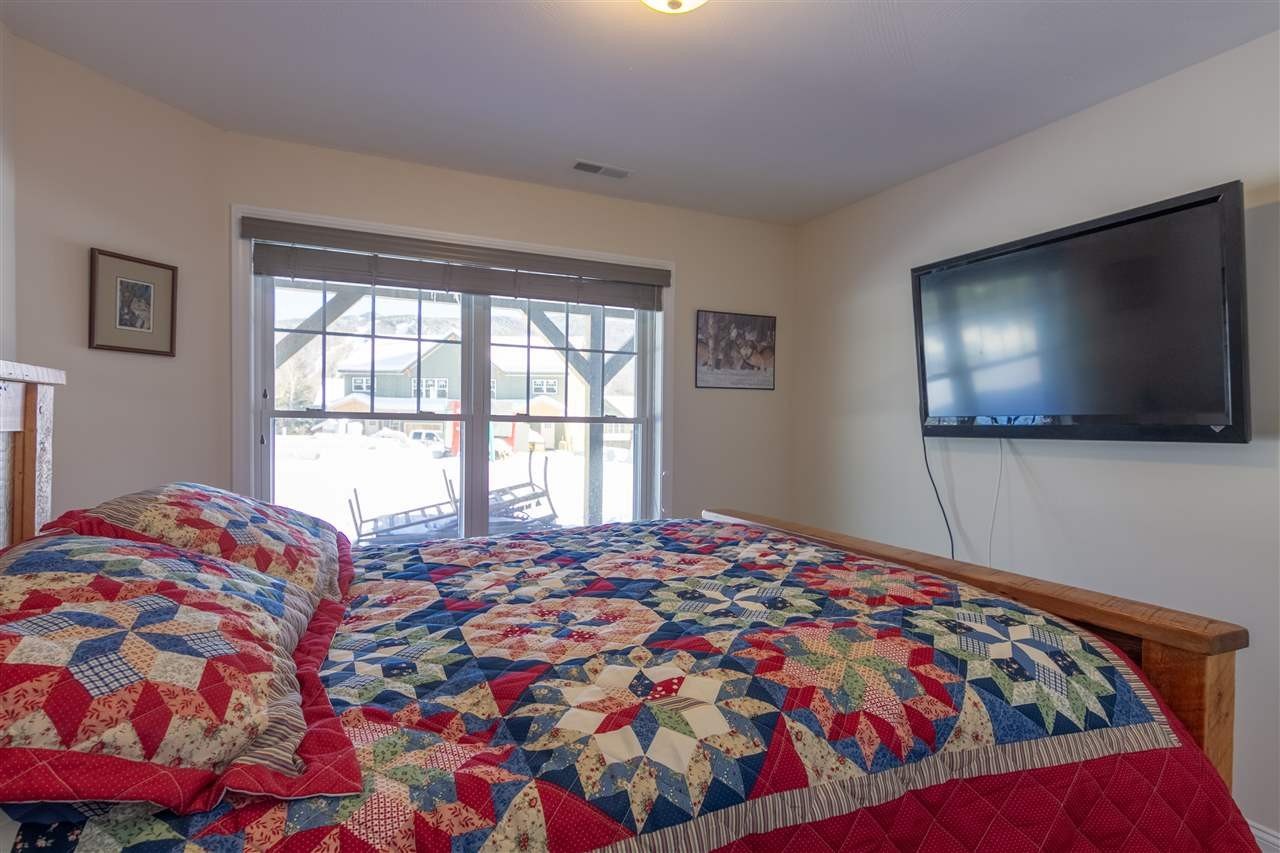 Lincoln, New Hampshire, 03251, United States, 5 Bedrooms Bedrooms, ,5 BathroomsBathrooms,Residential,For Sale,1978136