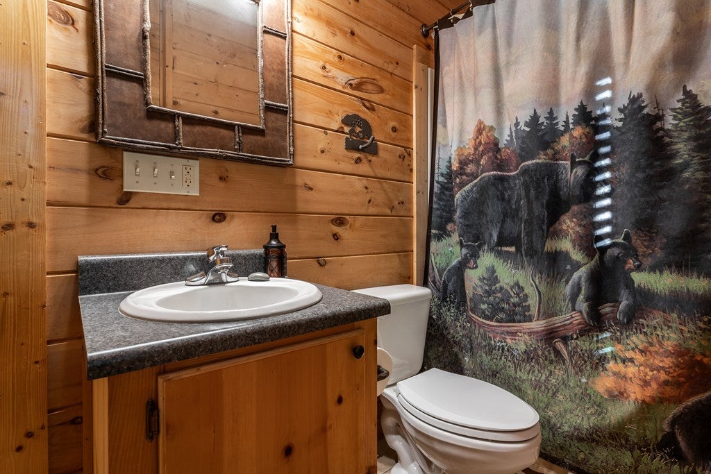 Mineral Bluff, Georgia, 30559, United States, 3 Bedrooms Bedrooms, ,3 BathroomsBathrooms,Residential,For Sale,1986292