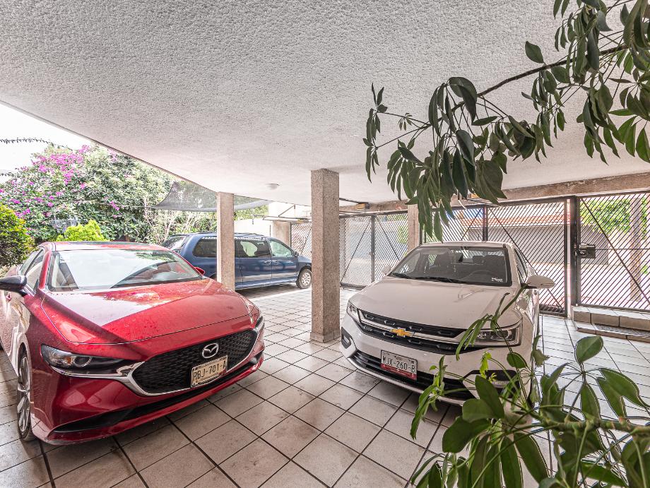 Naucalpan de Juárez, Estado de méxico, 53240, Mexico, 5 Bedrooms Bedrooms, ,5 BathroomsBathrooms,Residential,For Sale,1821494