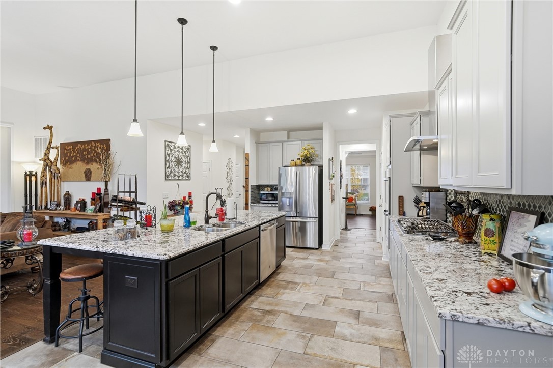 Beavercreek Twp, Ohio, 45385, United States, 3 Bedrooms Bedrooms, ,4 BathroomsBathrooms,Residential,For Sale,1991146