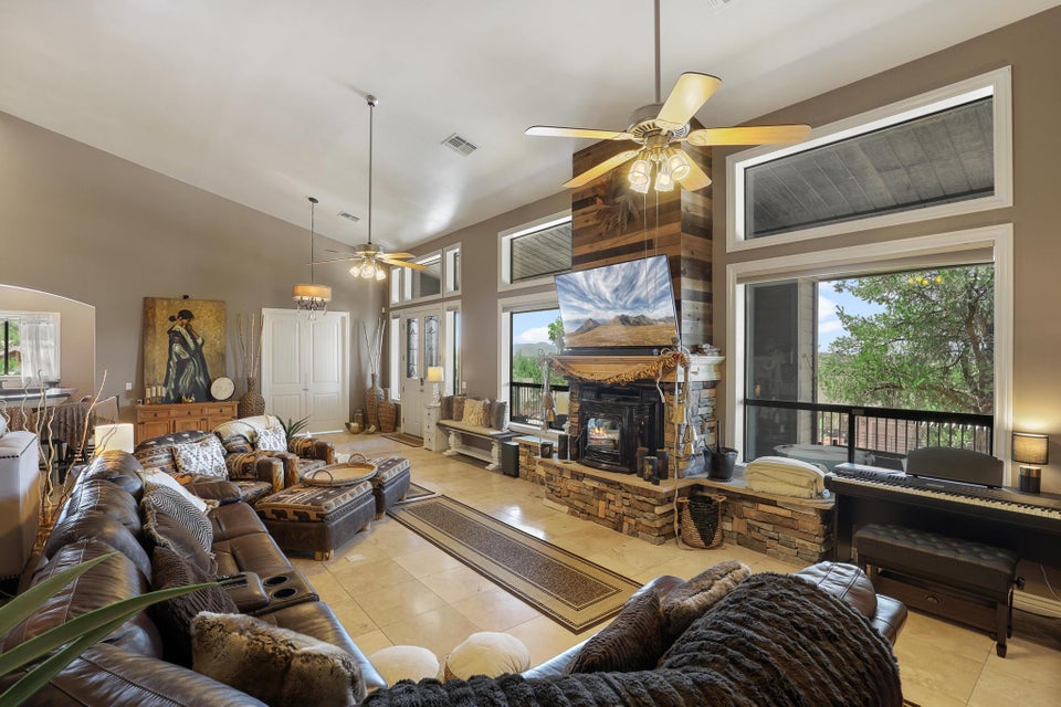 Payson, Arizona, 85541, United States, 4 Bedrooms Bedrooms, ,2 BathroomsBathrooms,Residential,For Sale,1913797