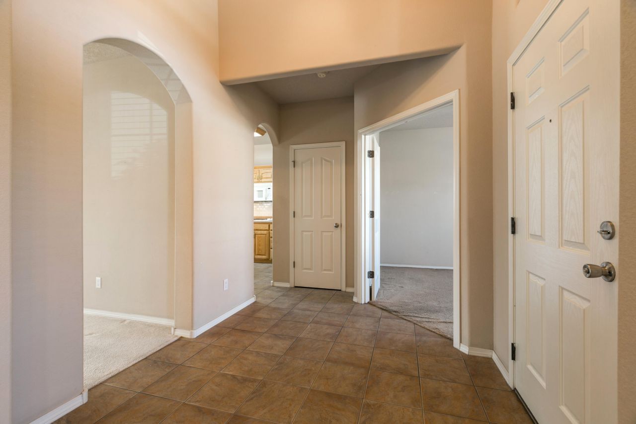 Albuquerque, New Mexico, 87122, United States, 3 Bedrooms Bedrooms, ,2 BathroomsBathrooms,Residential,For Sale,1984801