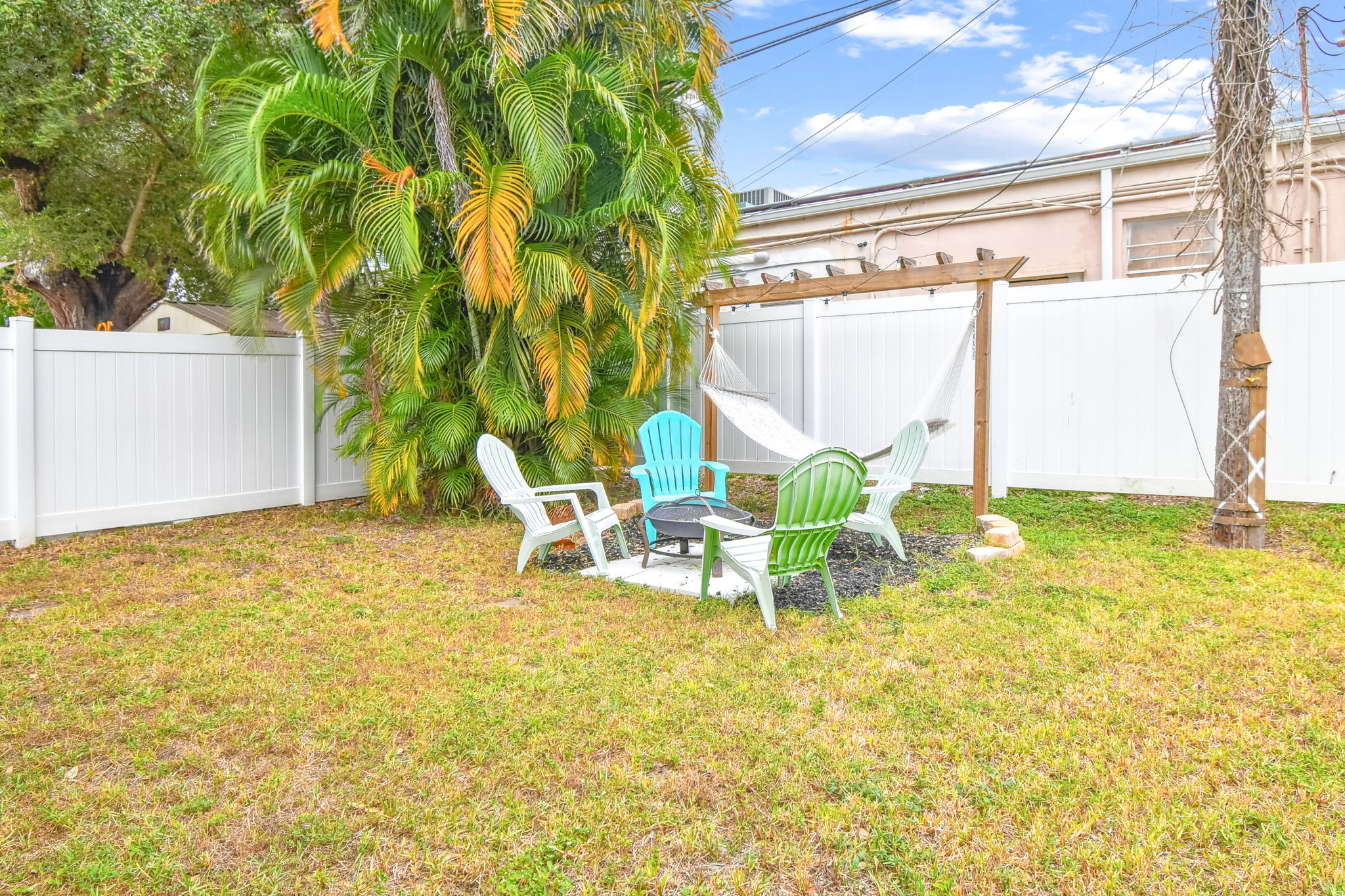 Dunedin, Florida, 34698, United States, 2 Bedrooms Bedrooms, ,1 BathroomBathrooms,Residential,For Sale,1983478