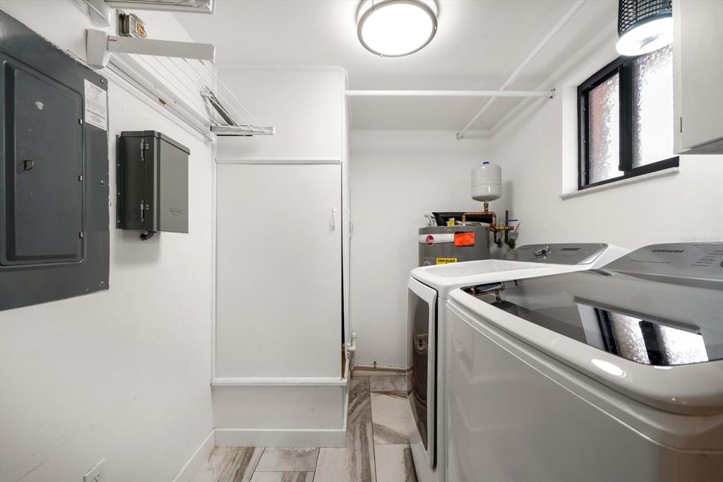 Clearwater Beach, Florida, 33767, United States, 3 Bedrooms Bedrooms, ,3 BathroomsBathrooms,Residential,For Sale,1918652