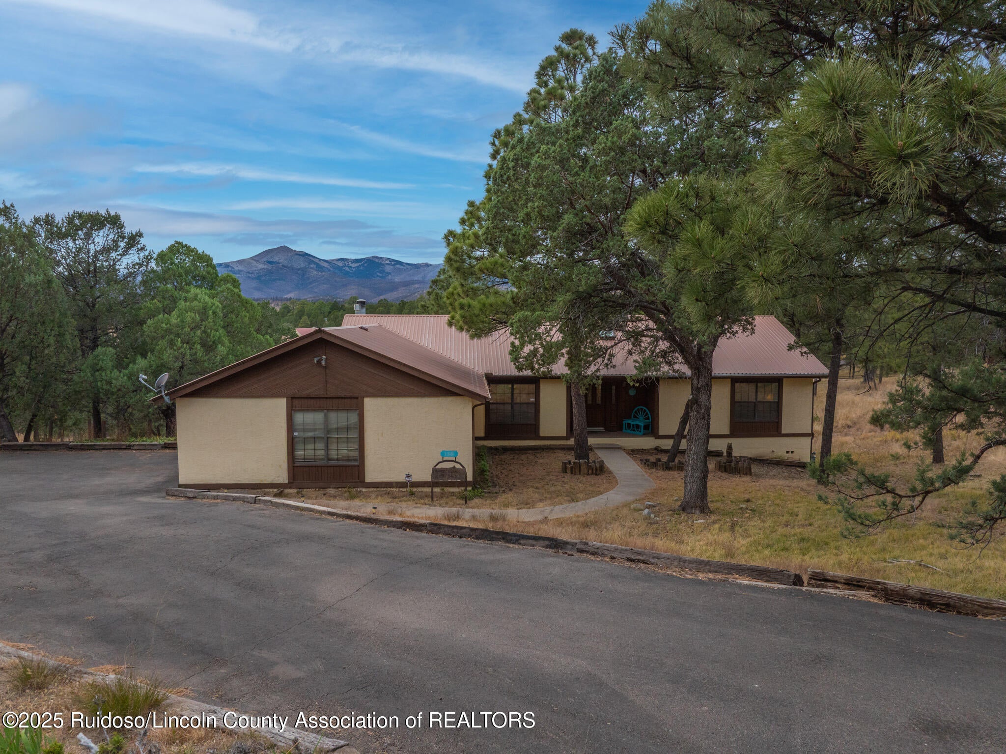 Ruidoso, New Mexico, 88345, United States, 5 Bedrooms Bedrooms, ,4 BathroomsBathrooms,Residential,For Sale,2006103