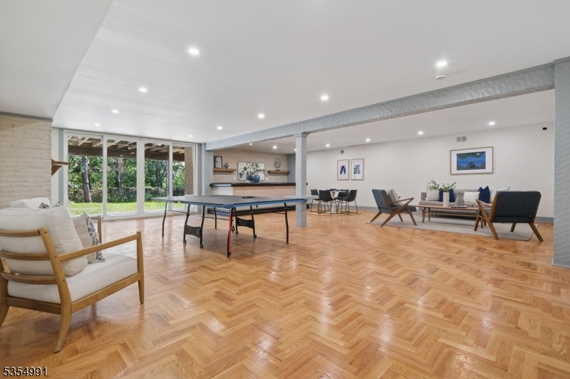 South Orange Village Twp., New Jersey, 07079, United States, 5 Bedrooms Bedrooms, ,4 BathroomsBathrooms,Residential,For Sale,1940447