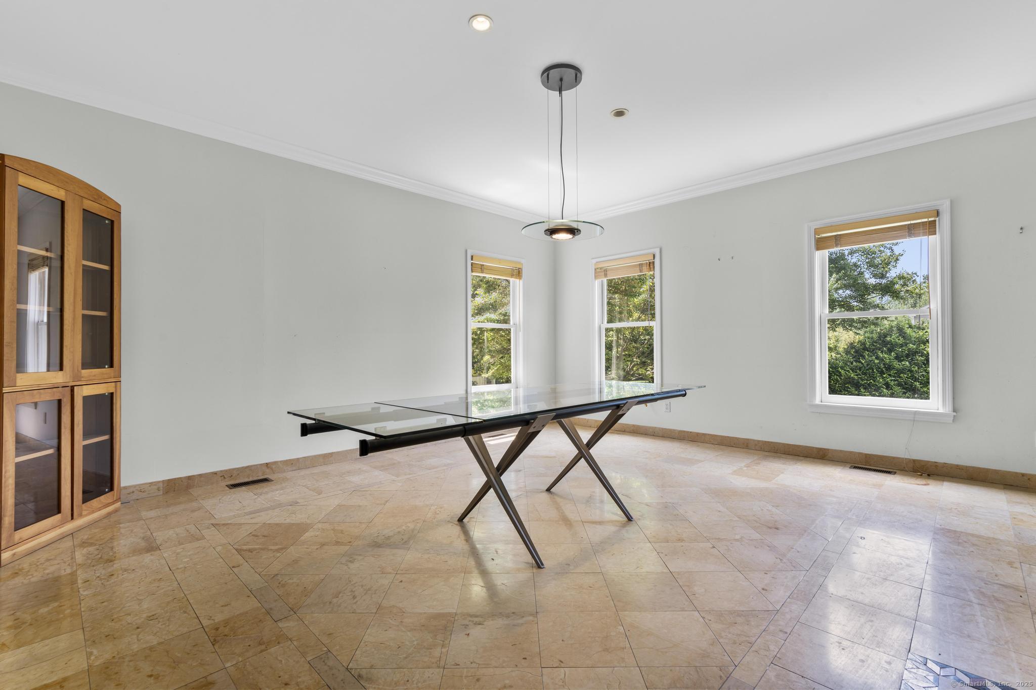 Orange, Connecticut, 06477, United States, 4 Bedrooms Bedrooms, ,8 BathroomsBathrooms,Residential,For Sale,1939481