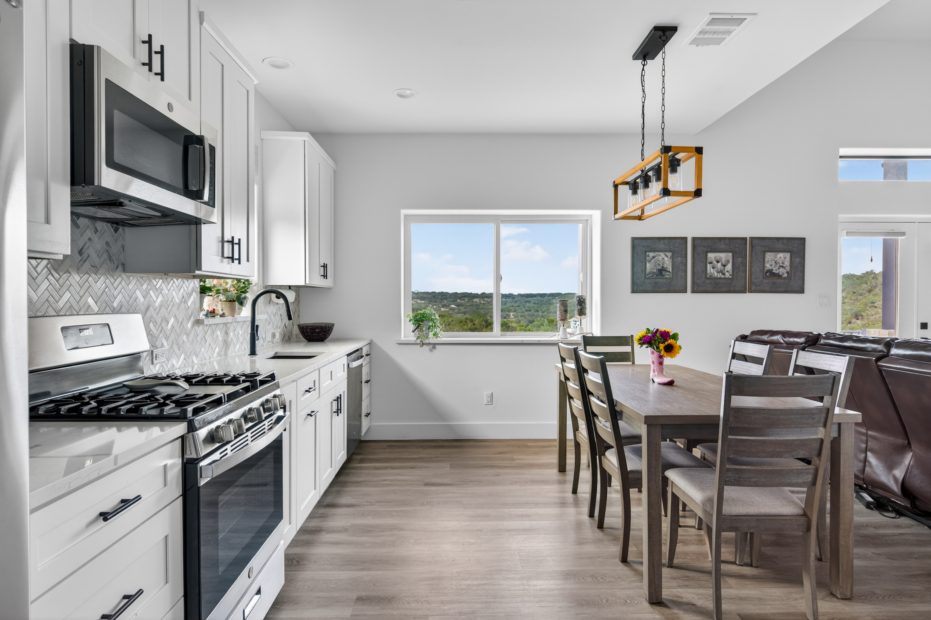  598 Lookout Mountain Road, Johnson City, TX 78636 - 物件實景