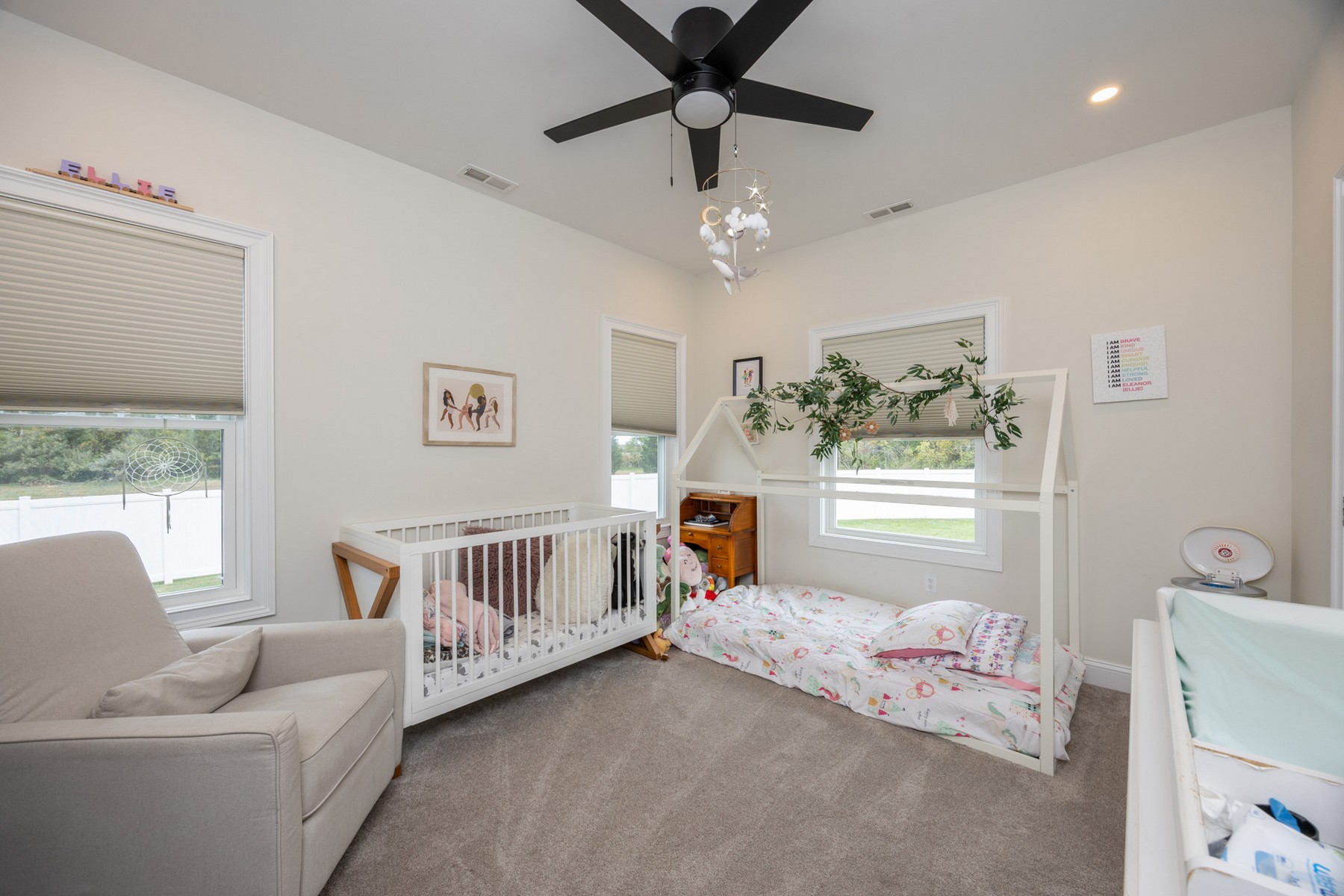  28 Queen Anne Court - 物件實景