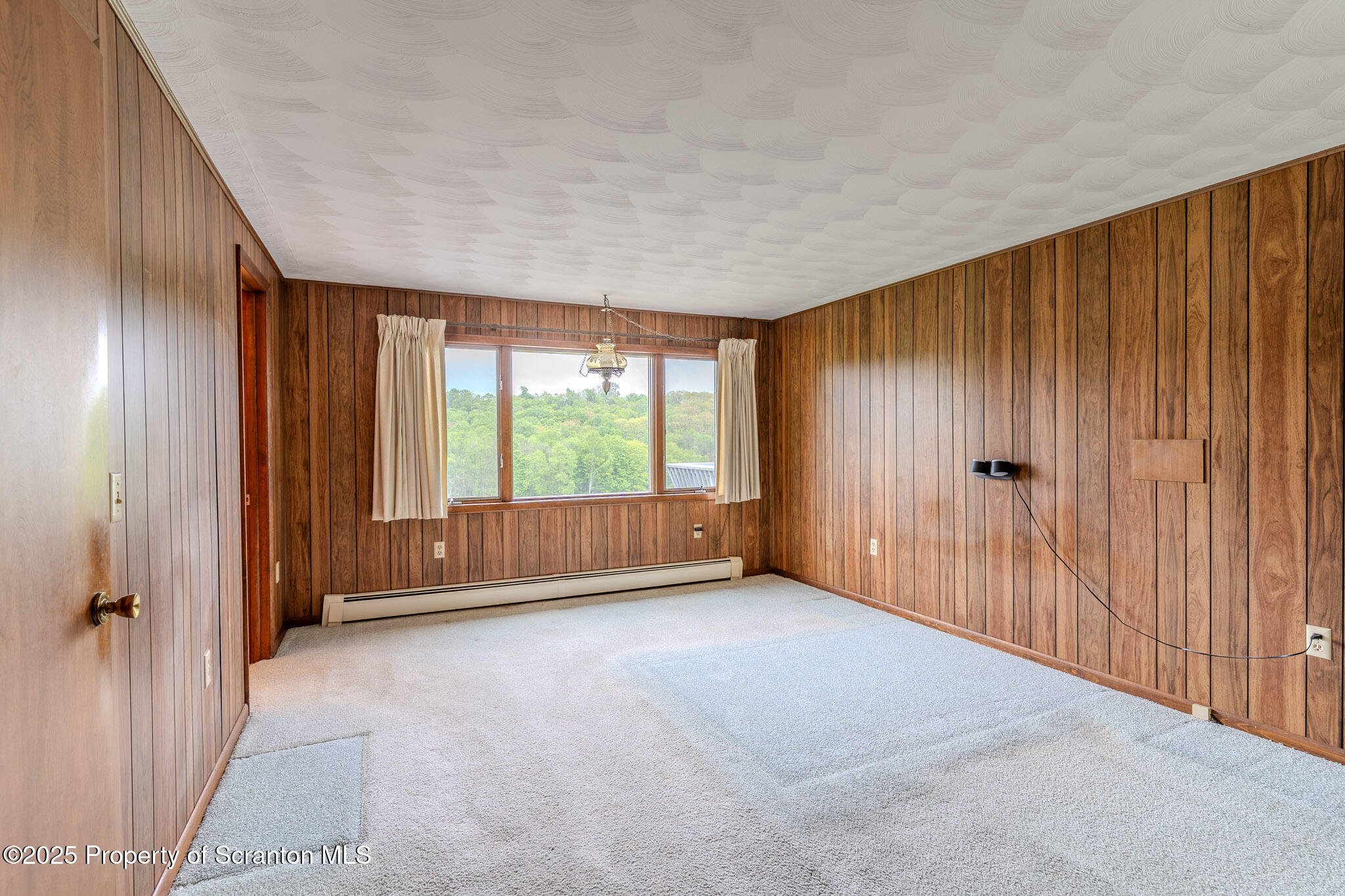 New Milford, Pennsylvania, 18834, United States, 4 Bedrooms Bedrooms, ,4 BathroomsBathrooms,Residential,For Sale,1837869