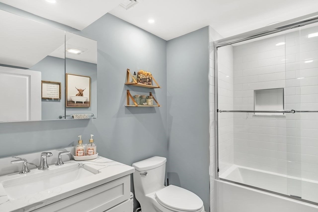 Bedford, Massachusetts, 01730, United States, 5 Bedrooms Bedrooms, ,5 BathroomsBathrooms,Residential,For Sale,1940656