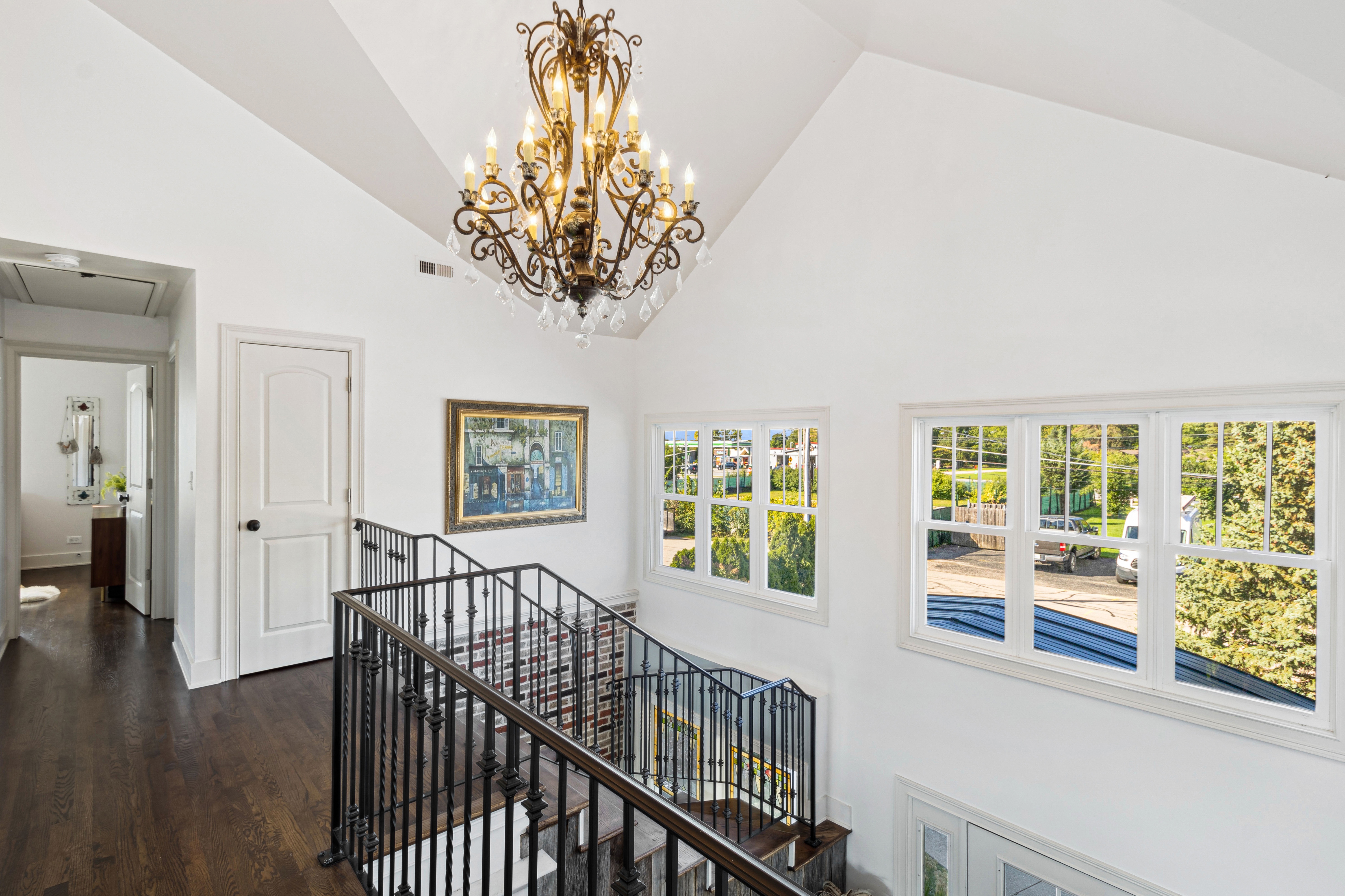  Experience the Uultimate Lakefront Lifestyle in this Legacy Home - 物件實景