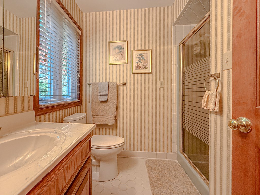Machipongo, Virginia, 23405, United States, 3 Bedrooms Bedrooms, ,3 BathroomsBathrooms,Residential,For Sale,1796934