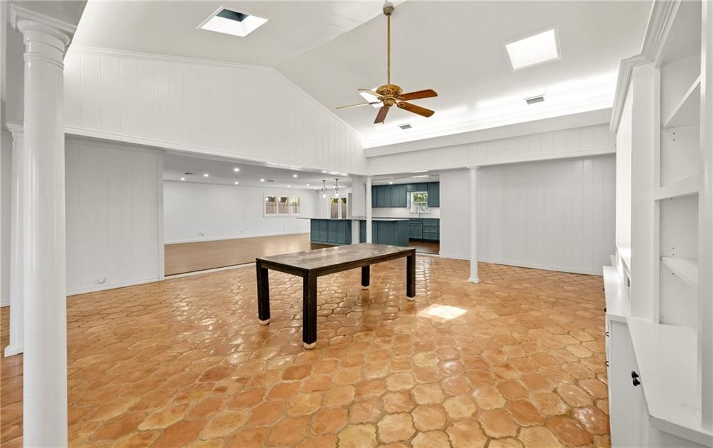 Corpus Christi, Texas, 78411, United States, 4 Bedrooms Bedrooms, ,3 BathroomsBathrooms,Residential,For Sale,1903514