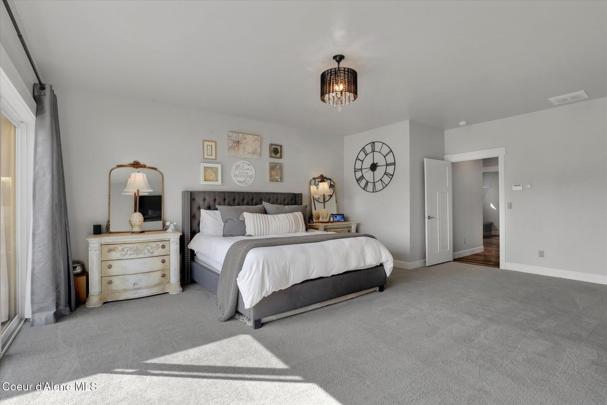 Post Falls, Idaho, 83854, United States, 5 Bedrooms Bedrooms, ,5 BathroomsBathrooms,Residential,For Sale,1981569