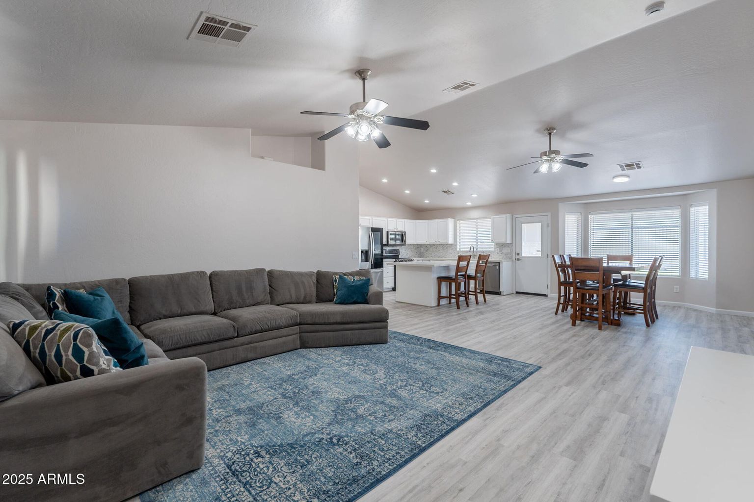 Queen Creek, Arizona, 85143, United States, 3 Bedrooms Bedrooms, ,2 BathroomsBathrooms,Residential,For Sale,1974744