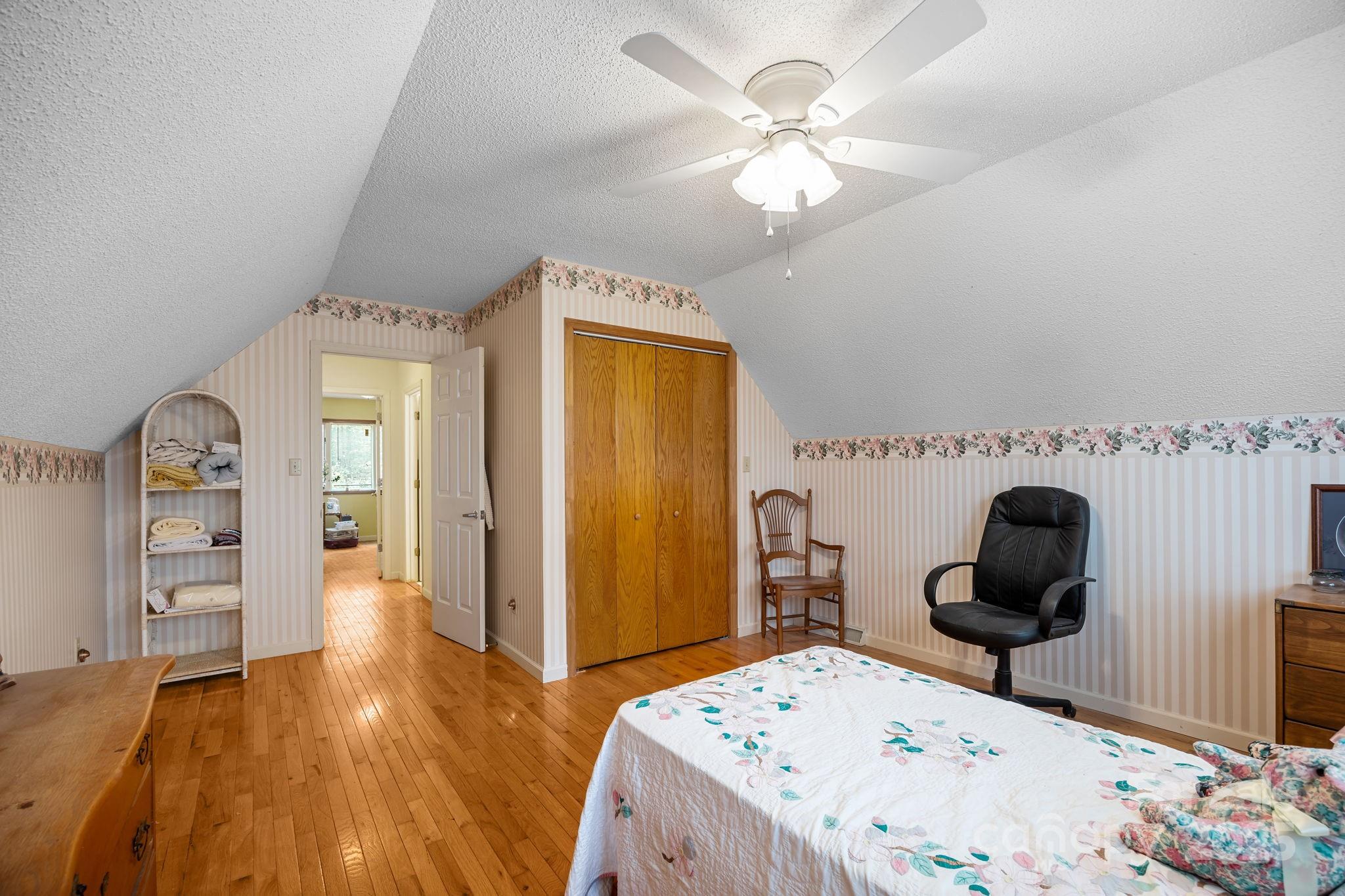 Leicester, North Carolina, 28748, United States, 3 Bedrooms Bedrooms, ,2 BathroomsBathrooms,Residential,For Sale,1991541