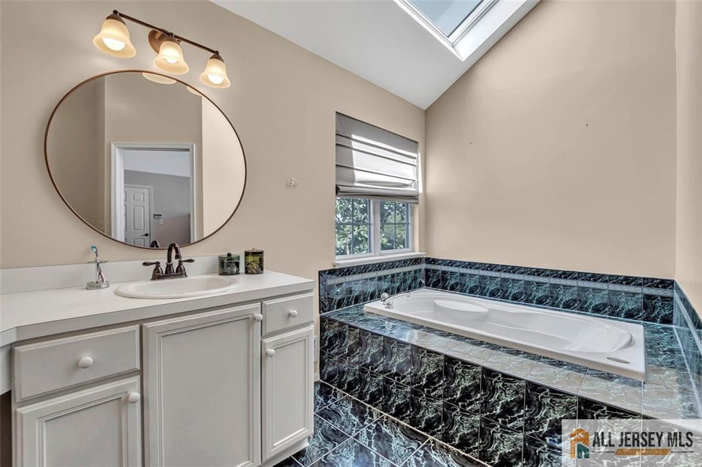 South River, New Jersey, 08882, United States, 4 Bedrooms Bedrooms, ,3 BathroomsBathrooms,Residential,For Sale,1940787