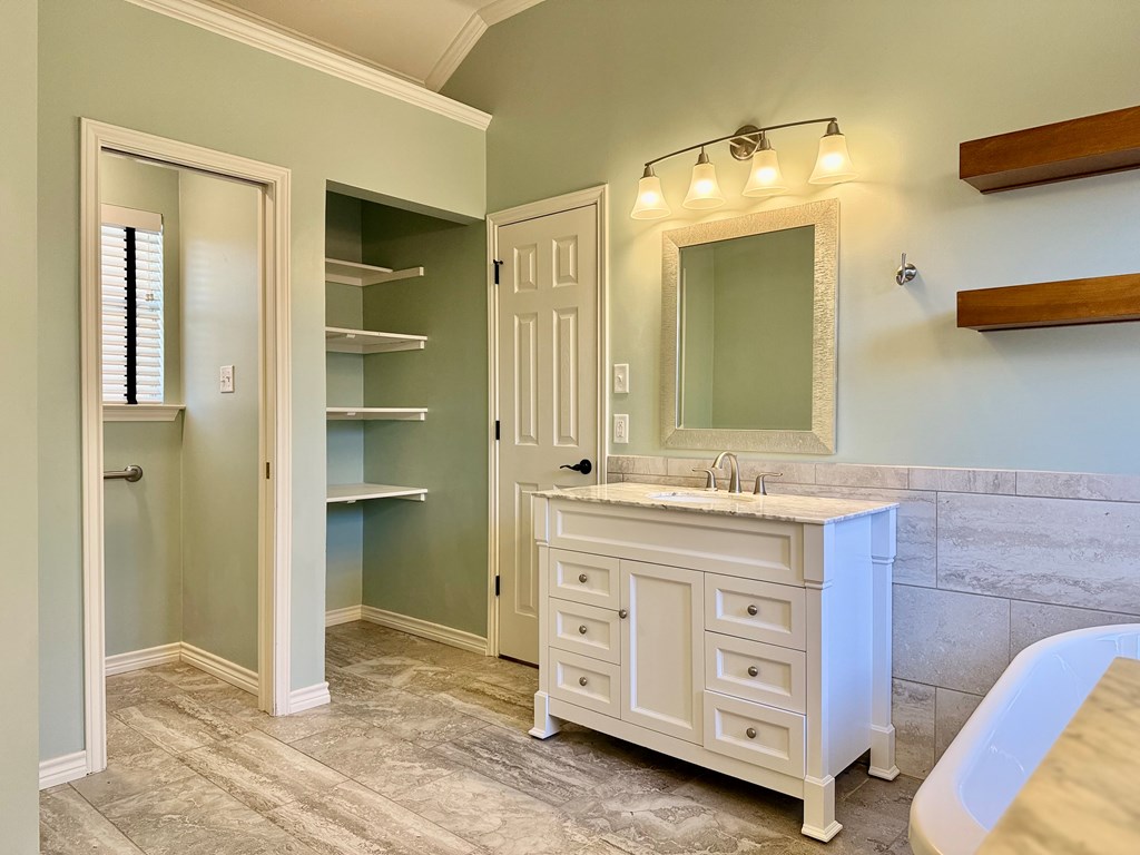 Midland, Texas, 79707, United States, 4 Bedrooms Bedrooms, ,3 BathroomsBathrooms,Residential,For Sale,1993878