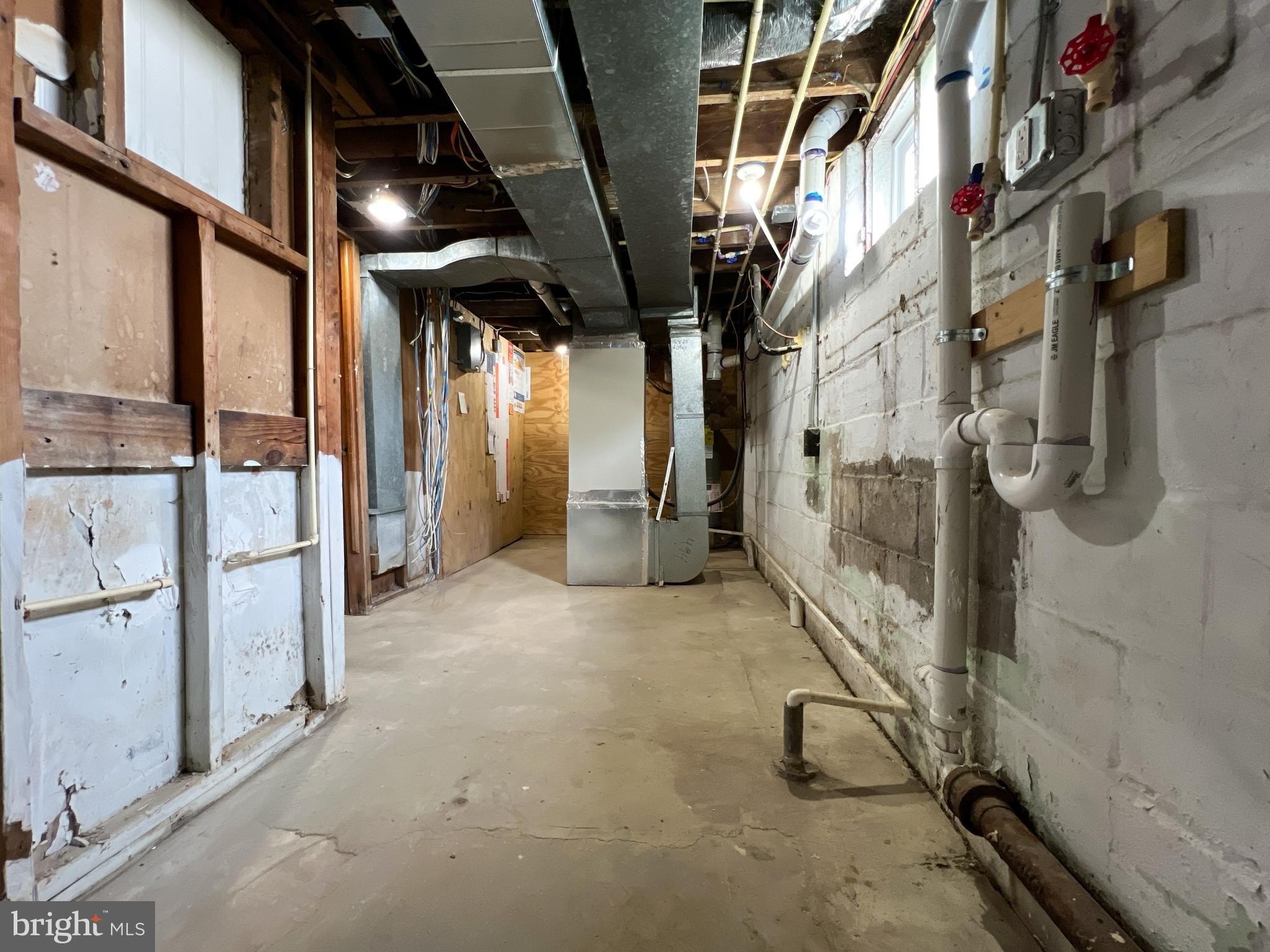 PASADENA, Maryland, 21122, United States, 4 Bedrooms Bedrooms, ,4 BathroomsBathrooms,Residential,For Sale,1975011