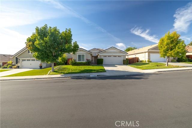 Murrieta, California, 92563, United States, 3 Bedrooms Bedrooms, ,2 BathroomsBathrooms,Residential,For Sale,1989095